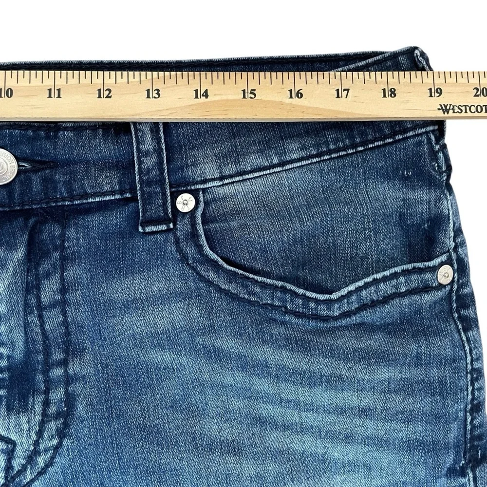True Religion Jeans Mens 38X33 Blue Denim Geno Relaxed Slim Faded Casual